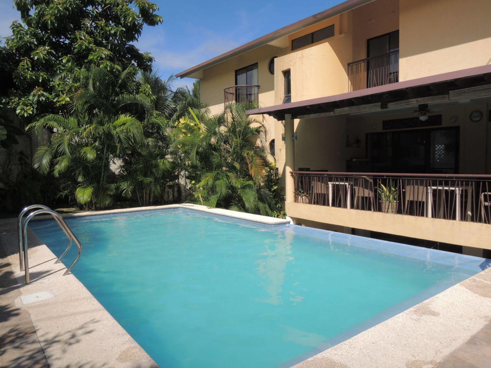 Palms Seaside Inn And Resort Medellin Eksteriør billede